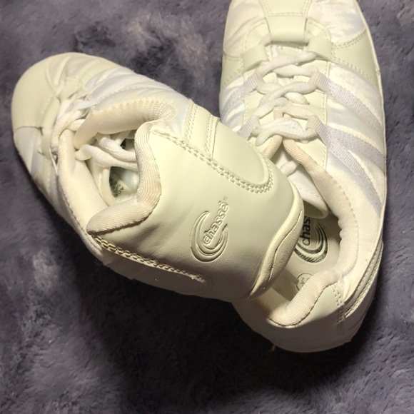 Chassé cheer shoes size 5 1/2 - Picture 5 of 8